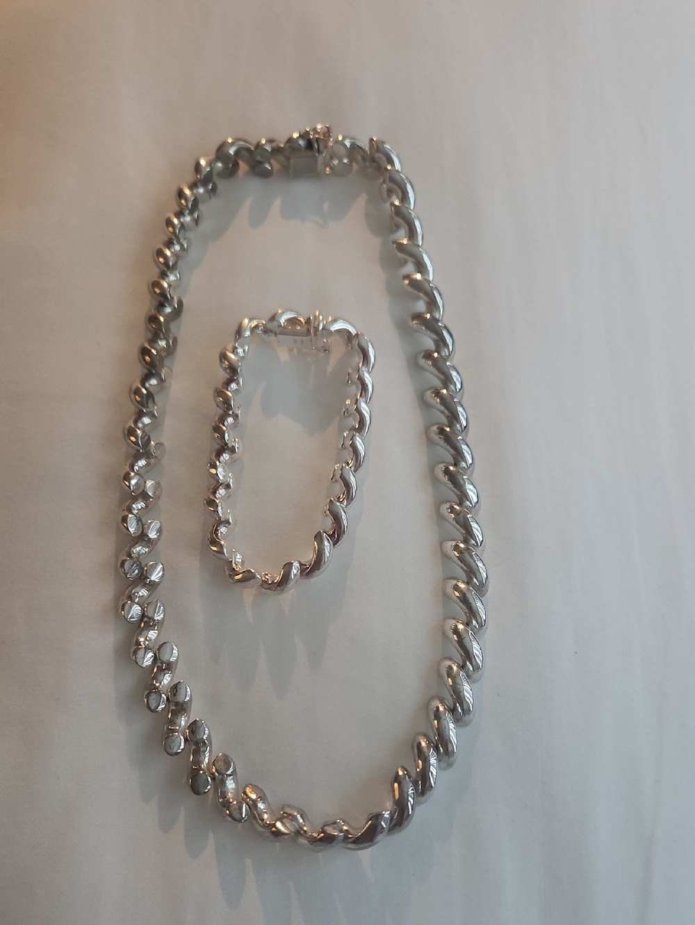 Classic Silver-Tone Chunky Link Necklace and Bracelet Set - Silver